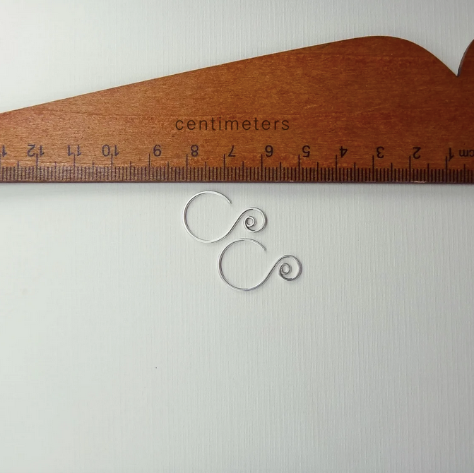 swirl french hooks